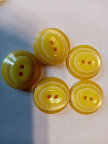 5 boutons pyramide jaune