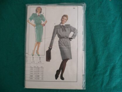 Patron Burda 5580 Robe